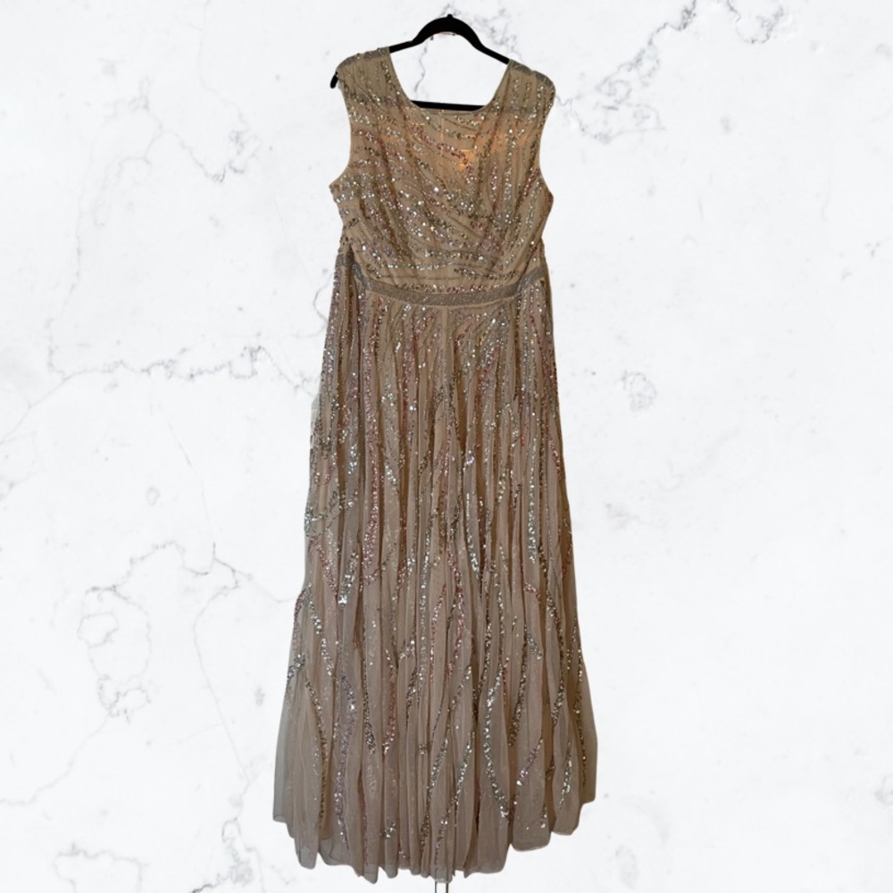 Mac Duggal Gold Beads and Sequins Embellished Cap Sleeve Evening Gown - Picture 6 of 15